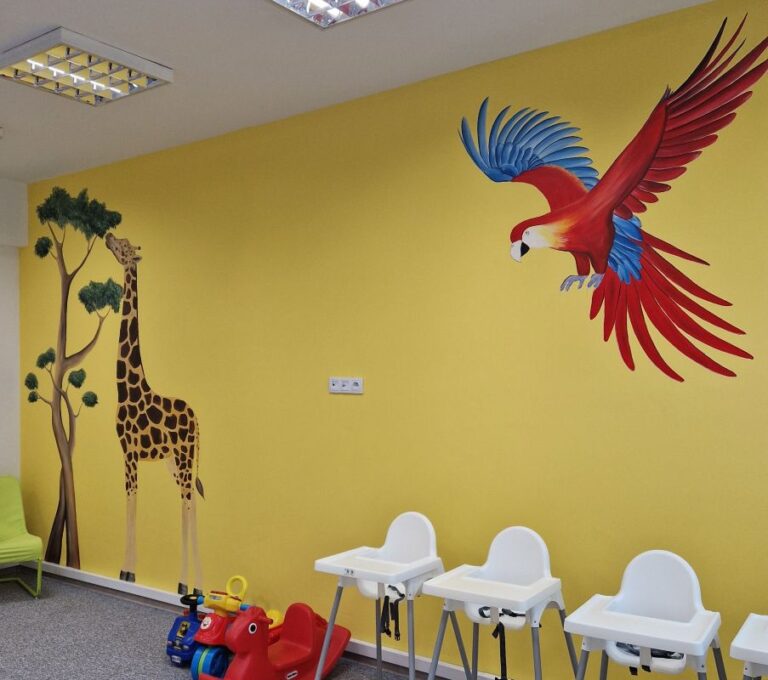 afryka mural w przedszkolu, malowanie zwierzątek na ścianie w żłobku kraków, bochnia, tymbark, wilczyska
